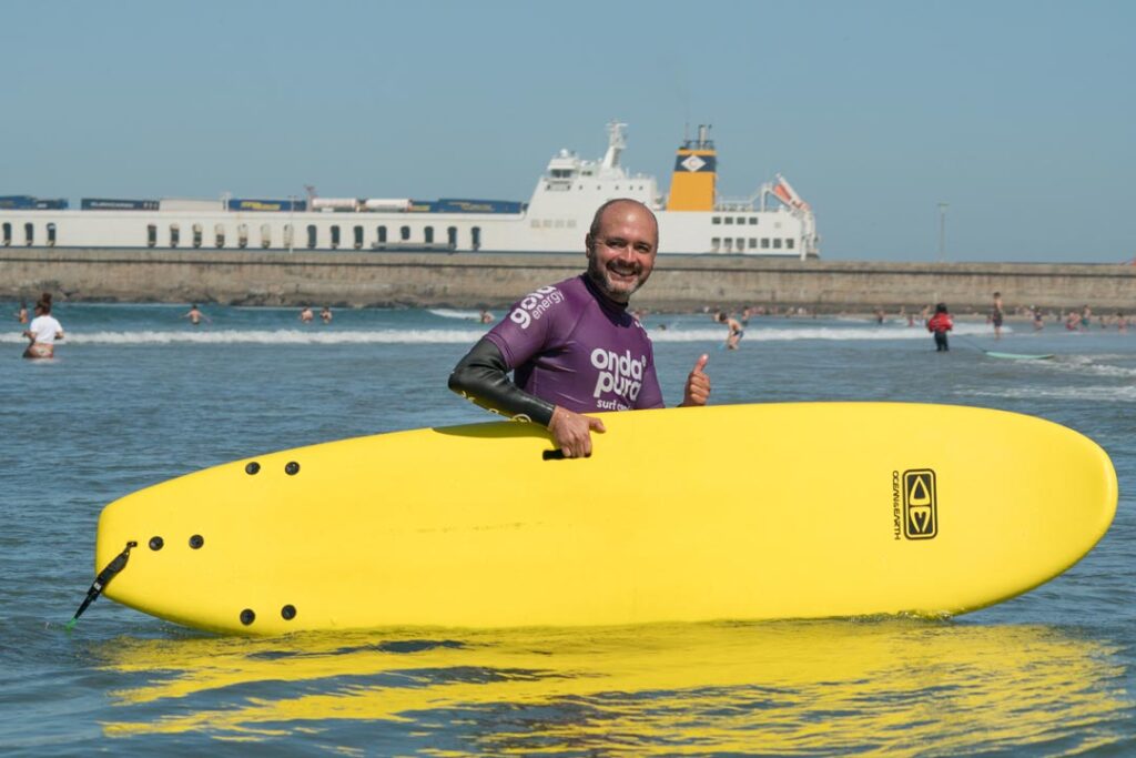 Advannor Surfer